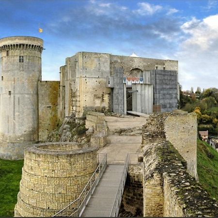 La Chambre Des Remparts Фалез Экстерьер фото